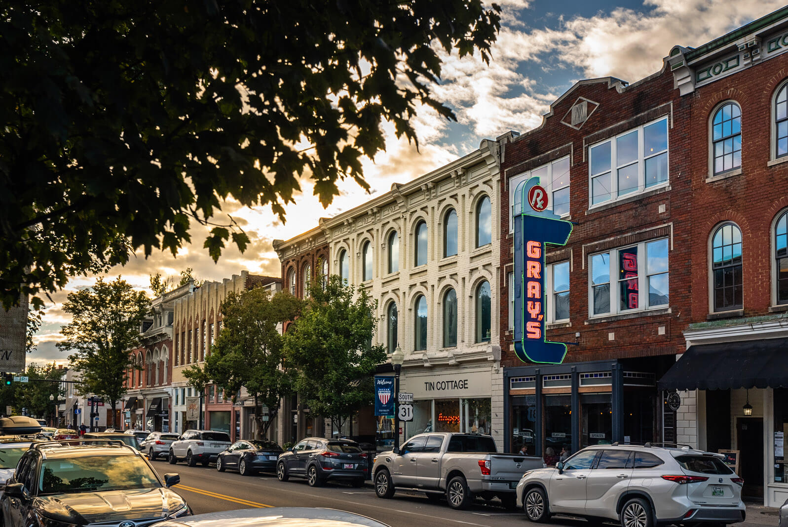 Historic downtown Franklin, Tennessee in the evening